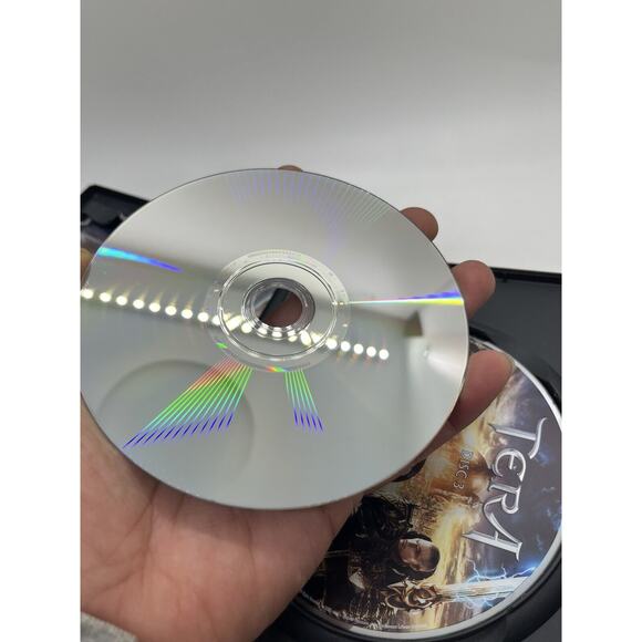 Tera PC Game 2012 - Complete 3-Disc Set - Tested - Picture 10 of 11